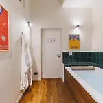 בית הארחה Palazzo Italia 4*
