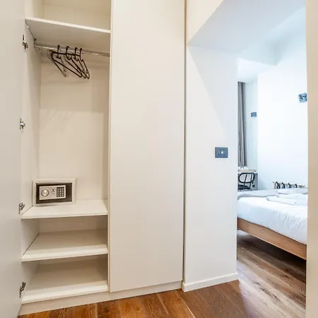 Palazzo Italia 4* 바리