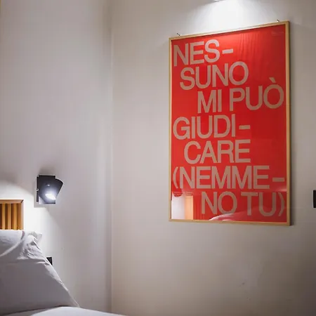 Palazzo Italia ゲストハウス 4*